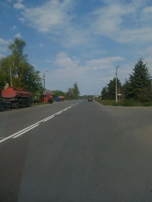 В Ровеньках ведутся работы по обеспечению безопасного дорожного движения В Ровеньках ведутся работы по обеспечению безопасного дорожного движения