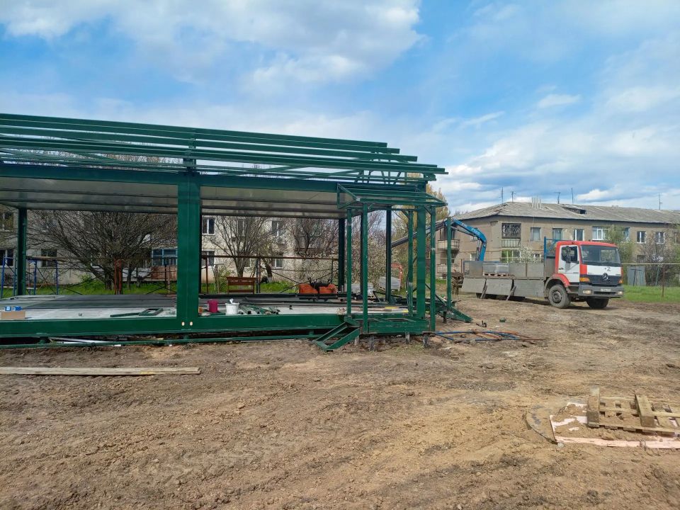 Новый модульный ФАП в селе Красный Луч готов почти наполовину Новый модульный ФАП в селе Красный Луч готов почти наполовину