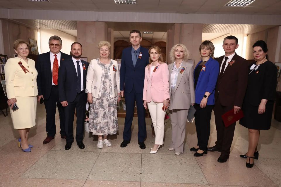 Александр Ермоленко поздравил преподавателей и студентов ЛГМУ им. Свт. Луки с 70-летием вуза Александр Ермоленко поздравил преподавателей и студентов ЛГМУ им. Свт. Луки с 70-летием вуза