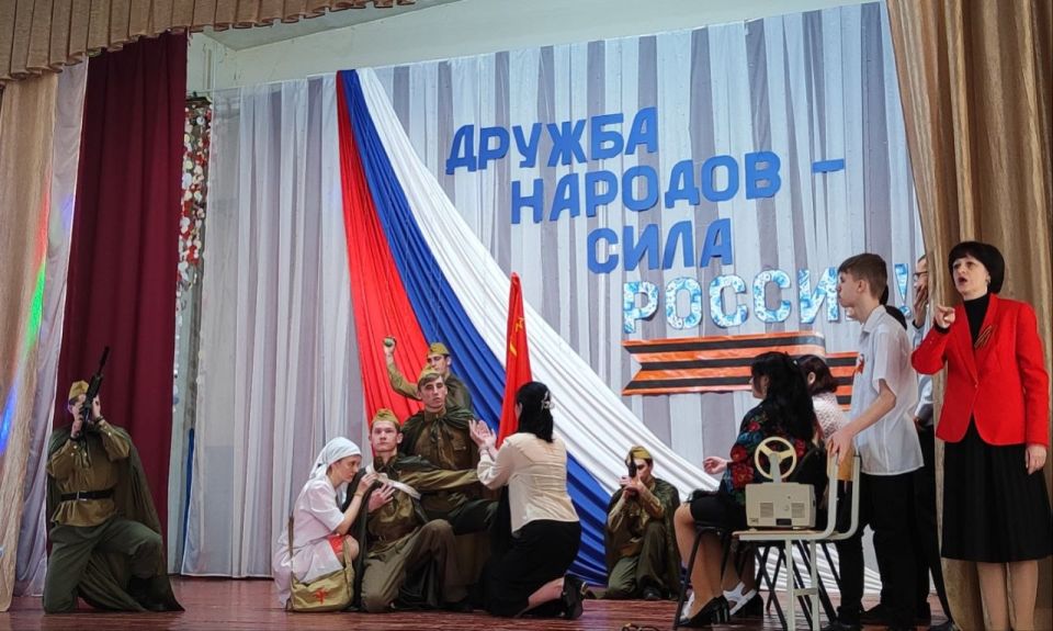 Концерт ко Дню Победы в Луганском техникуме-интернате Концерт ко Дню Победы в Луганском техникуме-интернате