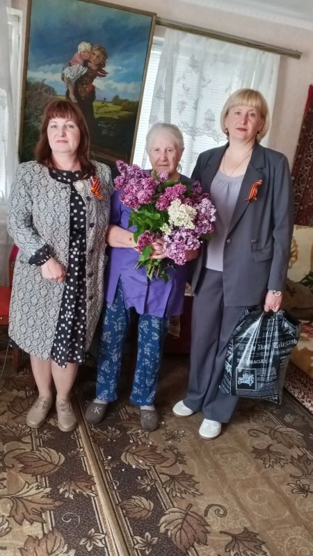 В преддверии 81-й годовщины Великой Победы сотрудники Передельского отдела жизнеобеспечения поздравили ветеранов с наступающим праздником В преддверии 81-й годовщины Великой Победы сотрудники Передельского отдела жизнеобеспечения поздравили ветеранов с наступающим праздником