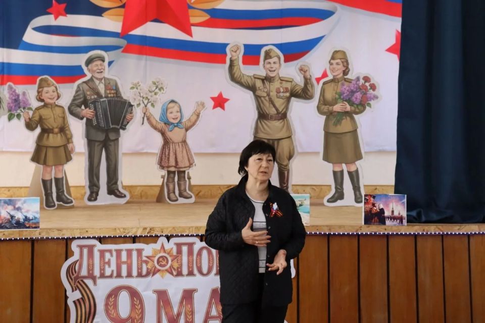 Сегодня прошел патриотический классный час, посвященный Дню Победы – 9 мая Сегодня прошел патриотический классный час, посвященный Дню Победы – 9 мая
