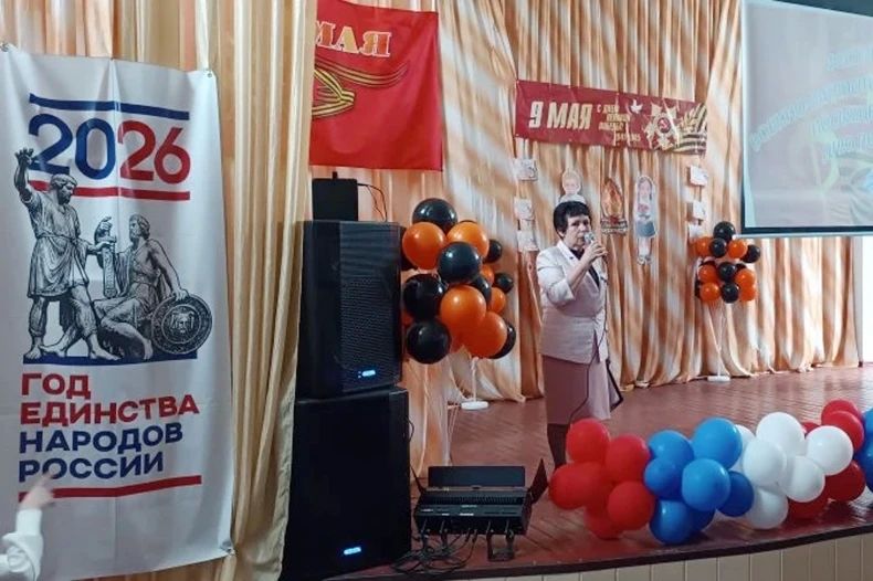 В Свердловской СШ №8 состоялся муниципальный фестиваль военно-патриотической песни В Свердловской СШ №8 состоялся муниципальный фестиваль военно-патриотической песни