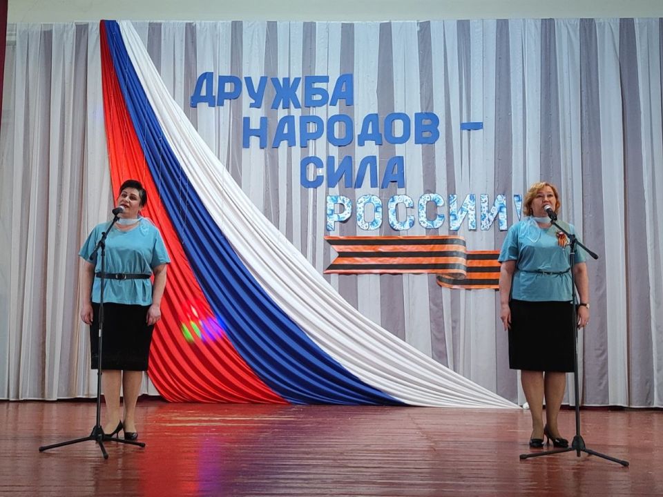 Концерт ко Дню Победы в Луганском техникуме-интернате Концерт ко Дню Победы в Луганском техникуме-интернате