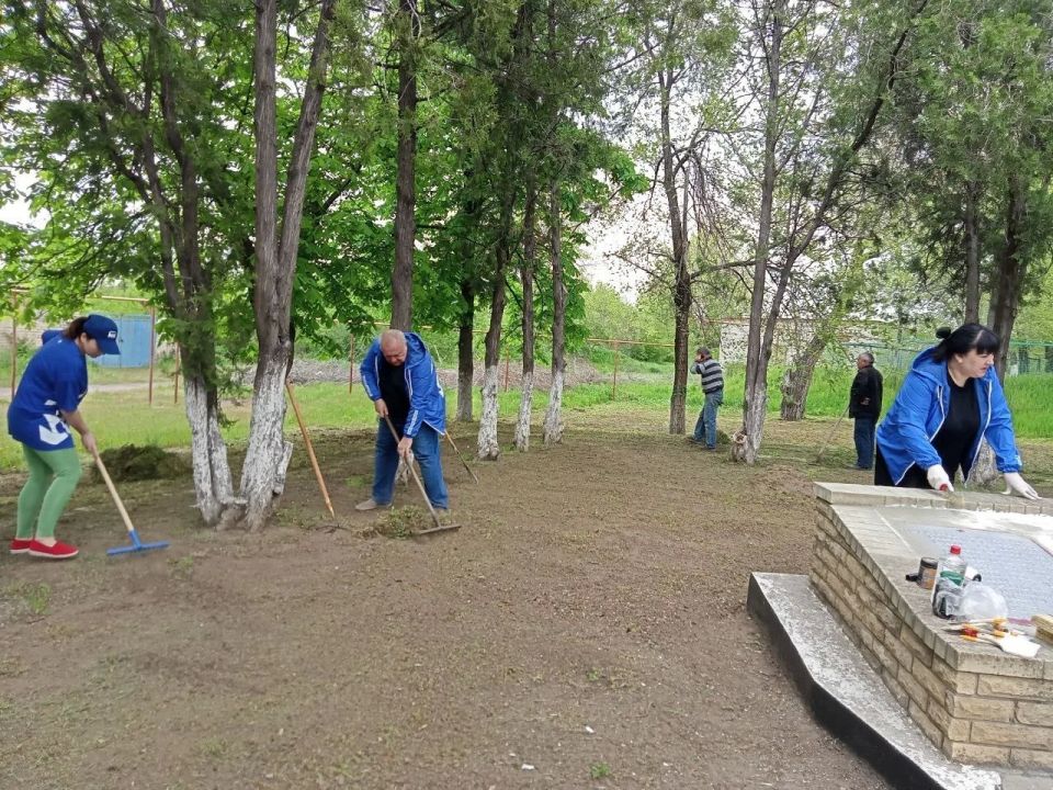 «Место Памяти»: привели в порядок братскую могилу в преддверии Дня Победы «Место Памяти»: привели в порядок братскую могилу в преддверии Дня Победы