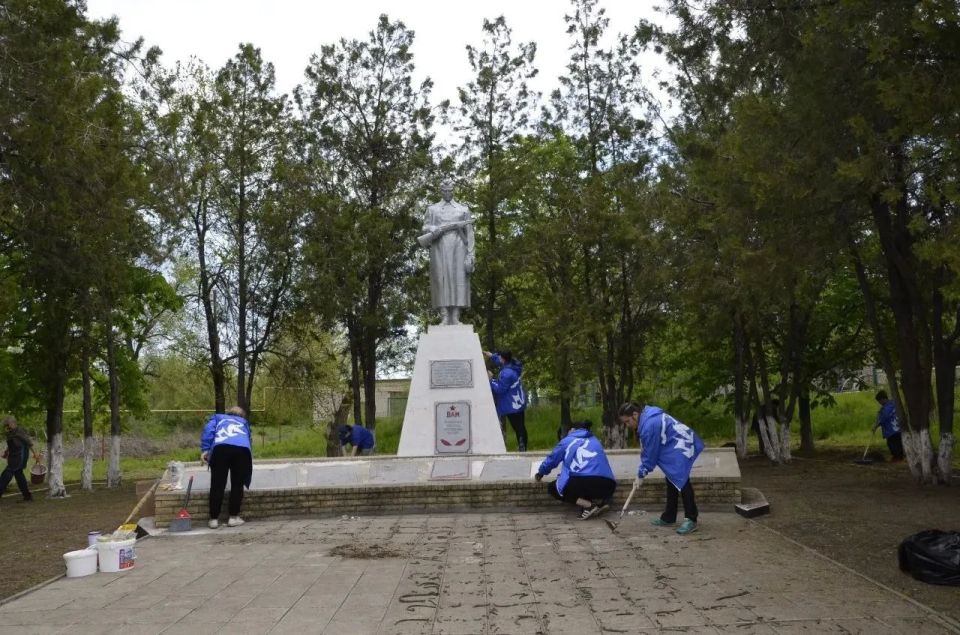 «Место Памяти»: привели в порядок братскую могилу в преддверии Дня Победы «Место Памяти»: привели в порядок братскую могилу в преддверии Дня Победы