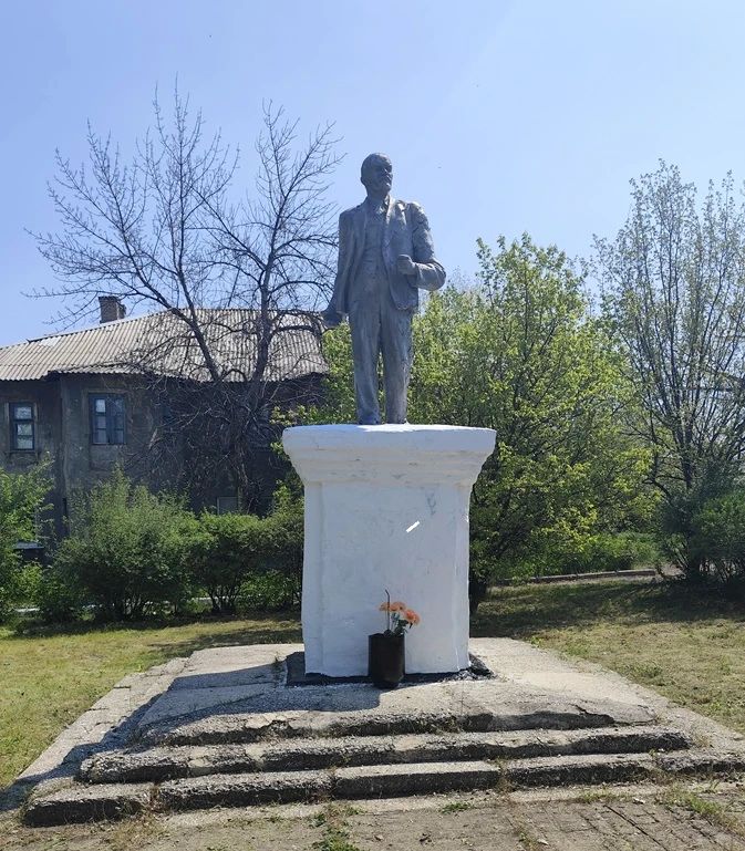В поселке Урало-Кавказ провели субботник В поселке Урало-Кавказ провели субботник