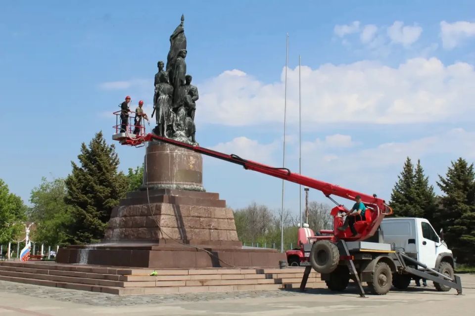 В преддверии Дня Победы с особым трепетом и уважением готовимся к этому великому дню В преддверии Дня Победы с особым трепетом и уважением готовимся к этому великому дню