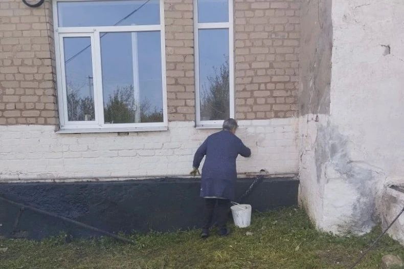 В населённых пунктах округа продолжаются субботники В населённых пунктах округа продолжаются субботники