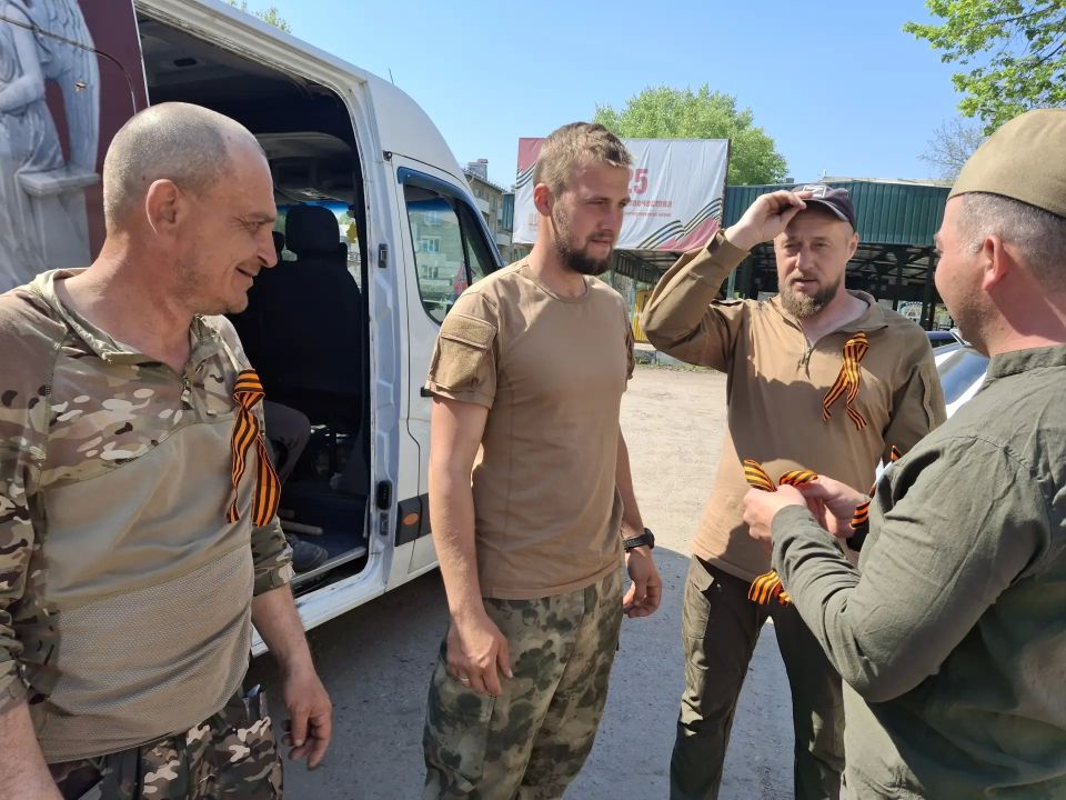 В преддверии великого праздника, Дня Победы, сотрудники МБУ "ЛГДК" с гордостью присоединились к всенародной акции "Георгиевская ленточка" В преддверии великого праздника, Дня Победы, сотрудники МБУ "ЛГДК" с гордостью присоединились к всенародной акции "Георгиевская ленточка"