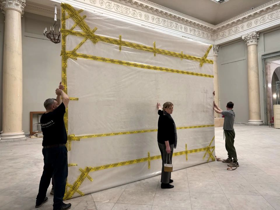 «Покорители космоса» Александра Дейнеки готовятся покорять Севастополь: луганский шедевр отреставрирован и войдёт в экспозицию федеральной выставки «Покорители космоса» Александра Дейнеки готовятся покорять Севастополь: луганский шедевр отреставрирован и войдёт в экспозицию федеральной выставки