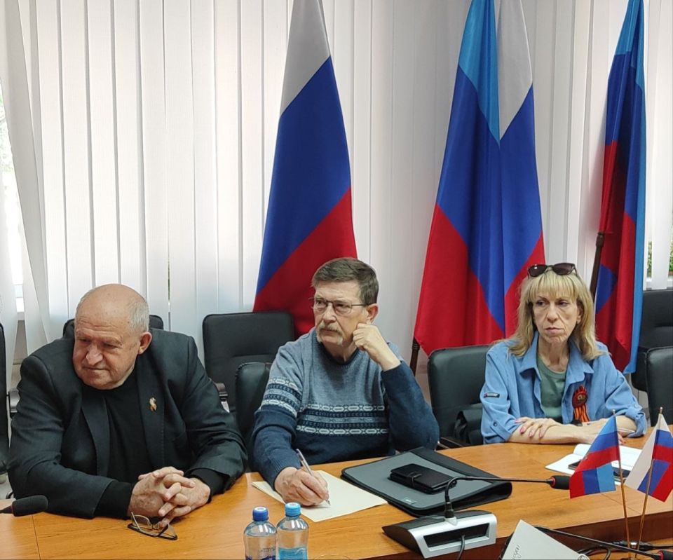 Очередное заседание Комиссии по рассмотрению заявлений о выдаче удостоверений гражданам, подвергшихся воздействию радиации вследствие катастрофы на Чернобыльской АЭС, прошло в Минтруда ЛНР Очередное заседание Комиссии по рассмотрению заявлений о выдаче удостоверений гражданам, подвергшихся воздействию радиации вследствие катастрофы на Чернобыльской АЭС, прошло в Минтруда ЛНР