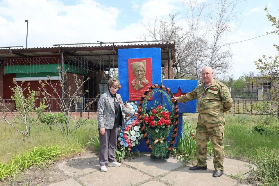 В знак уважения к подвигу в преддверии 81-й годовщины Победы в Великой Отечественной войне В знак уважения к подвигу в преддверии 81-й годовщины Победы в Великой Отечественной войне
