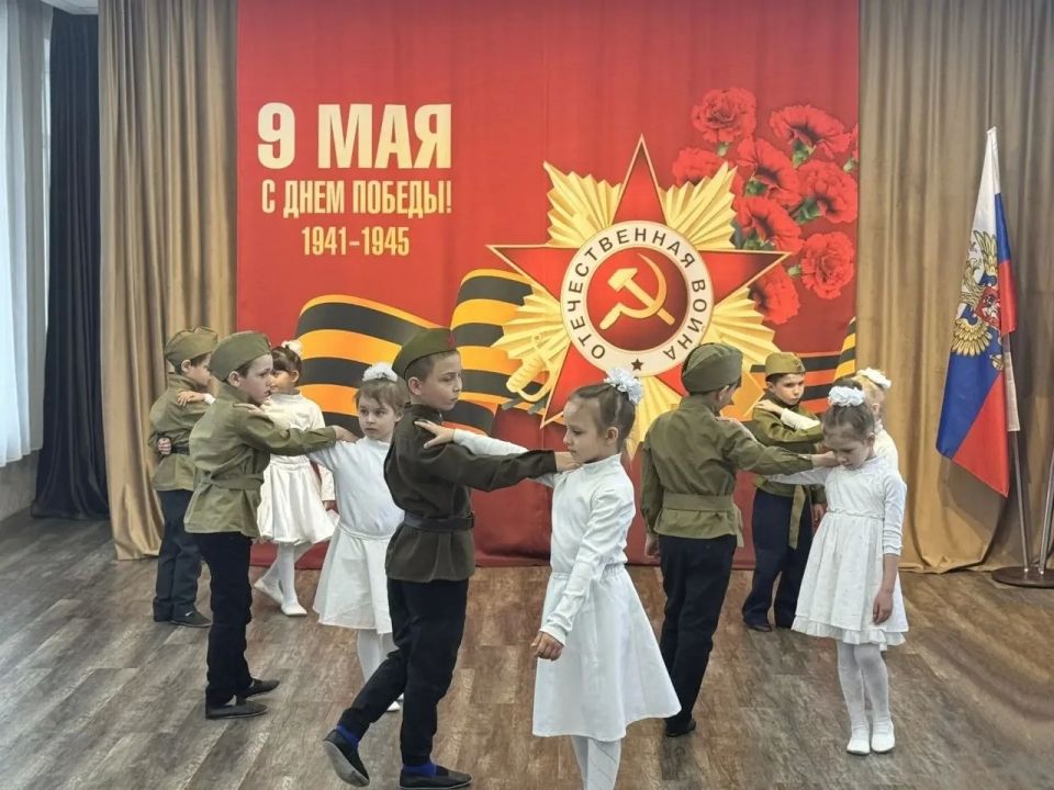 Праздничный концерт «Победный май» в «Незабудке» Праздничный концерт «Победный май» в «Незабудке»