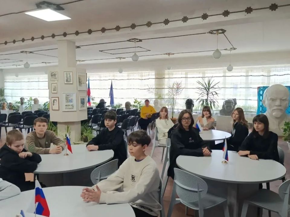 В Кировске продолжаются мероприятия ко Дню молодого избирателя В Кировске продолжаются мероприятия ко Дню молодого избирателя