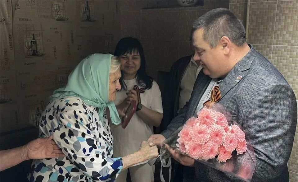 Андрей Рубанцов: ПАМЯТЬ СИЛЬНЕЕ ВРЕМЕНИ: В ПРЕДДВЕРИИ 81-Й ГОДОВЩИНЫ ВЕЛИКОЙ ПОБЕДЫ С ГОРДОСТЬЮ И УВАЖЕНИЕМ ПОЗДРАВИЛ НАШИХ ДОРОГИХ ВЕТЕРАНОВ Андрей Рубанцов: ПАМЯТЬ СИЛЬНЕЕ ВРЕМЕНИ: В ПРЕДДВЕРИИ 81-Й ГОДОВЩИНЫ ВЕЛИКОЙ ПОБЕДЫ С ГОРДОСТЬЮ И УВАЖЕНИЕМ ПОЗДРАВИЛ НАШИХ ДОРОГИХ ВЕТЕРАНОВ