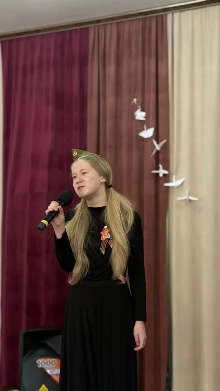 «Музыка и память»…. Концерт с таким трогательным названием прошёл в Детской школе искусств № 2 г. Ровеньки «Музыка и память»…. Концерт с таким трогательным названием прошёл в Детской школе искусств № 2 г. Ровеньки