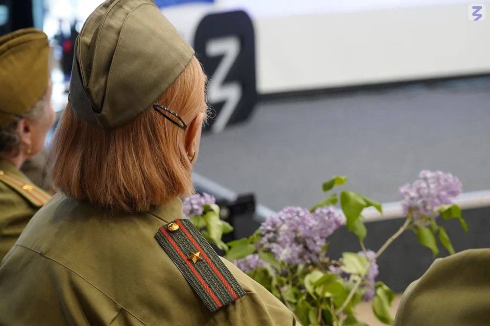 Старшее поколение ЛНР вспоминает подвиги героев Великой Победы Старшее поколение ЛНР вспоминает подвиги героев Великой Победы