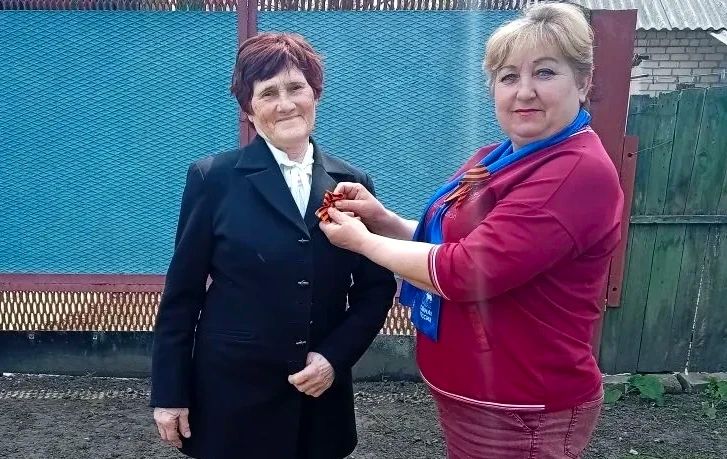 Новоайдарский округ с гордостью присоединился к акции «Георгиевская Ленточка» Новоайдарский округ с гордостью присоединился к акции «Георгиевская Ленточка»