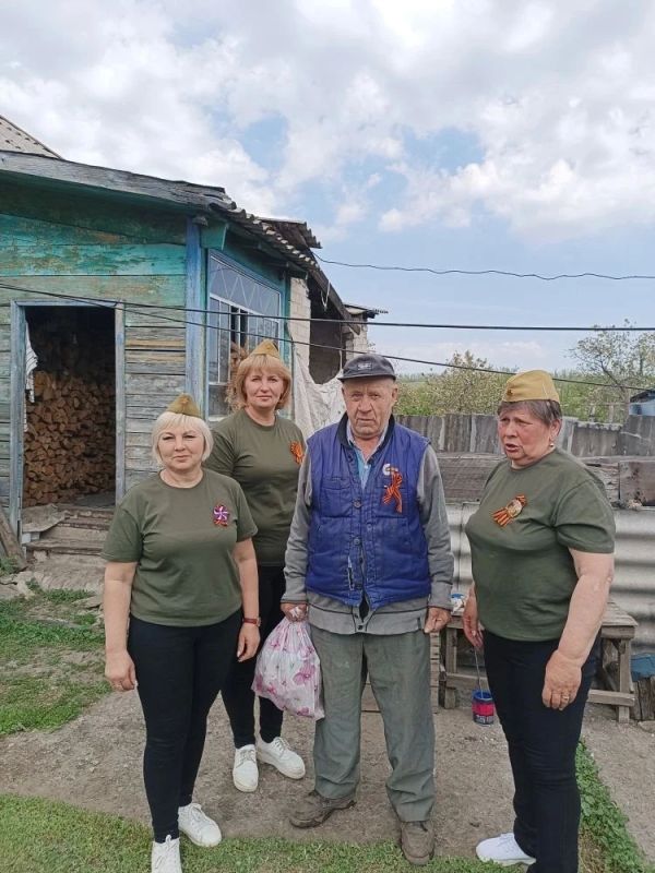 В преддверии светлого праздника Великой ПОБЕДЫ по всему Кременскому муниципальному округу прошли мероприятия с теплыми поздравлениями жителей, чье детство пришлось на суровые годы Великой Отечественной войны В преддверии светлого праздника Великой ПОБЕДЫ по всему Кременскому муниципальному округу прошли мероприятия с теплыми поздравлениями жителей, чье детство пришлось на суровые годы Великой Отечественной войны