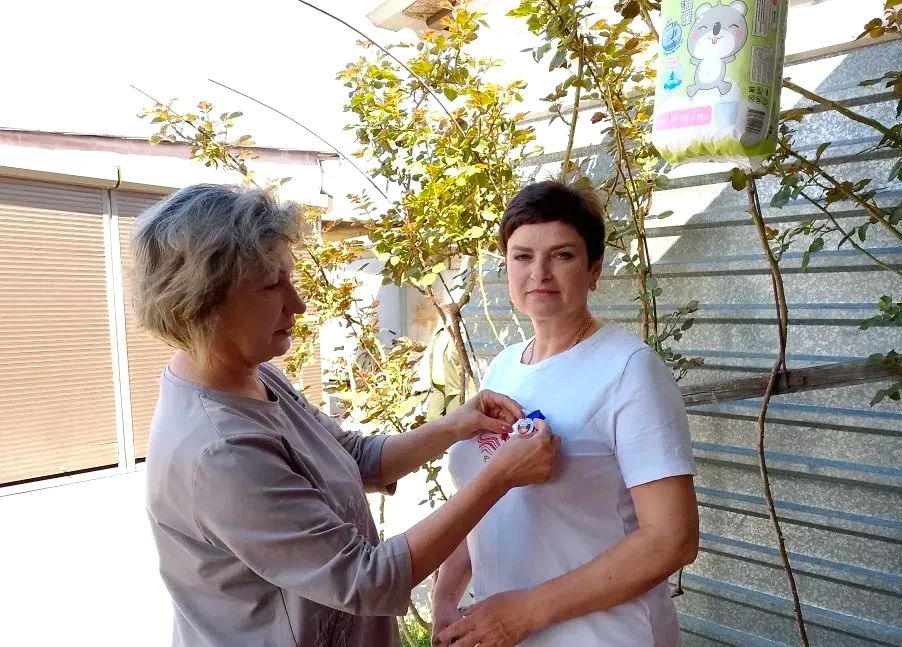 Новоайдарский округ с гордостью присоединился к акции «Георгиевская Ленточка» Новоайдарский округ с гордостью присоединился к акции «Георгиевская Ленточка»