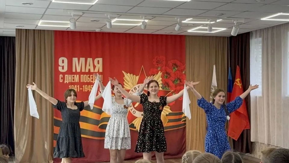 Праздничный концерт «Победный май» в «Незабудке» Праздничный концерт «Победный май» в «Незабудке»