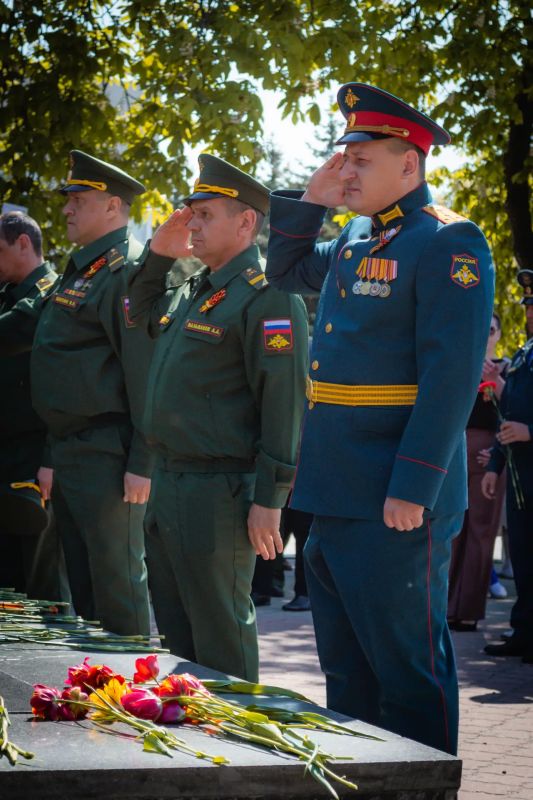Константин Бутримов: Огонь памяти, связывающий поколения: 9 Мая в Антраците Константин Бутримов: Огонь памяти, связывающий поколения: 9 Мая в Антраците