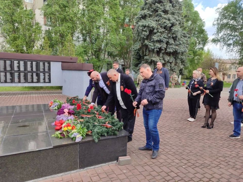 В Кременском МО почтили Героев 9 Мая, несмотря на вызовы времени В Кременском МО почтили Героев 9 Мая, несмотря на вызовы времени