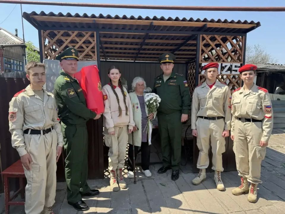 Три поколения встретились в канун Дня Победы Три поколения встретились в канун Дня Победы