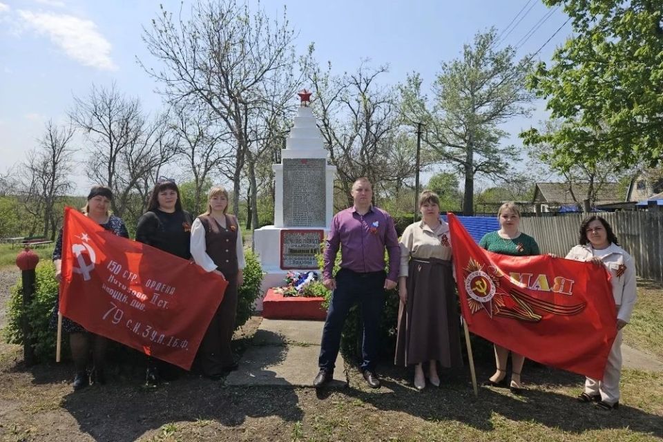 В населённых пунктах Свердловского муниципального округа - г. Червонопартиазнск, пгт Бирюково, пгт Ленинский, пгт Володарск, пгт Шахтёрский, пгт Калининский, пгт Комсомольский, сёлах Александровка, Дарьино-Ермаковка... В населённых пунктах Свердловского муниципального округа - г. Червонопартиазнск, пгт Бирюково, пгт Ленинский, пгт Володарск, пгт Шахтёрский, пгт Калининский, пгт Комсомольский, сёлах Александровка, Дарьино-Ермаковка...