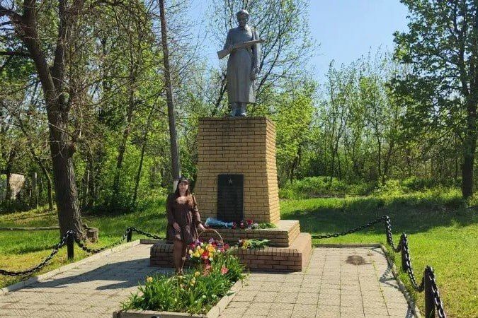 В населённых пунктах Свердловского муниципального округа - г. Червонопартиазнск, пгт Бирюково, пгт Ленинский, пгт Володарск, пгт Шахтёрский, пгт Калининский, пгт Комсомольский, сёлах Александровка, Дарьино-Ермаковка... В населённых пунктах Свердловского муниципального округа - г. Червонопартиазнск, пгт Бирюково, пгт Ленинский, пгт Володарск, пгт Шахтёрский, пгт Калининский, пгт Комсомольский, сёлах Александровка, Дарьино-Ермаковка...