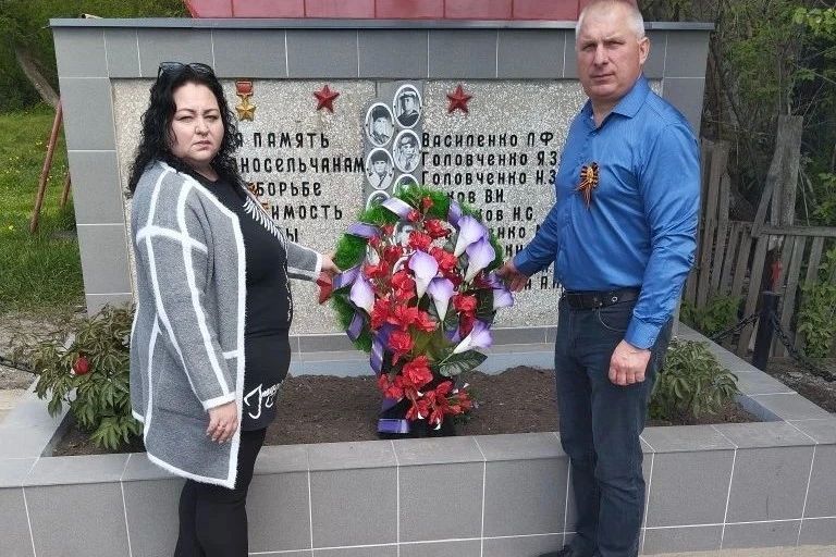 В населённых пунктах Свердловского муниципального округа - г. Червонопартиазнск, пгт Бирюково, пгт Ленинский, пгт Володарск, пгт Шахтёрский, пгт Калининский, пгт Комсомольский, сёлах Александровка, Дарьино-Ермаковка... В населённых пунктах Свердловского муниципального округа - г. Червонопартиазнск, пгт Бирюково, пгт Ленинский, пгт Володарск, пгт Шахтёрский, пгт Калининский, пгт Комсомольский, сёлах Александровка, Дарьино-Ермаковка...