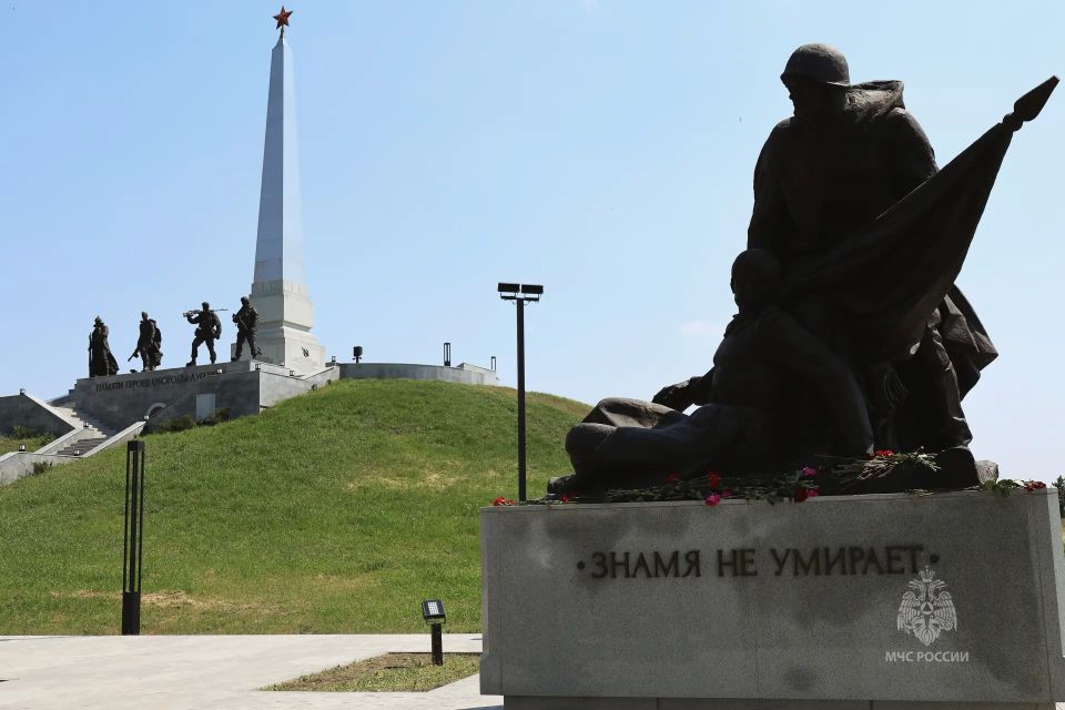 Их подвиг не будет забыт никогда Их подвиг не будет забыт никогда