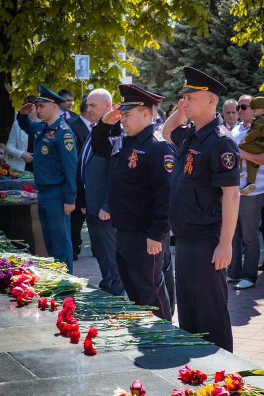 Константин Бутримов: Огонь памяти, связывающий поколения: 9 Мая в Антраците Константин Бутримов: Огонь памяти, связывающий поколения: 9 Мая в Антраците