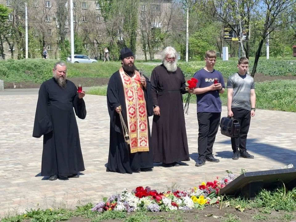 В день памяти и благодарности В день памяти и благодарности