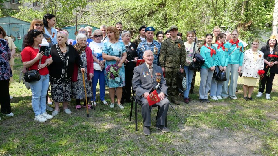 Луганск праздничный Луганск праздничный