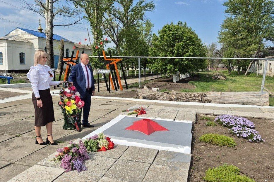 В населённых пунктах Свердловского муниципального округа - г. Червонопартиазнск, пгт Бирюково, пгт Ленинский, пгт Володарск, пгт Шахтёрский, пгт Калининский, пгт Комсомольский, сёлах Александровка, Дарьино-Ермаковка... В населённых пунктах Свердловского муниципального округа - г. Червонопартиазнск, пгт Бирюково, пгт Ленинский, пгт Володарск, пгт Шахтёрский, пгт Калининский, пгт Комсомольский, сёлах Александровка, Дарьино-Ермаковка...