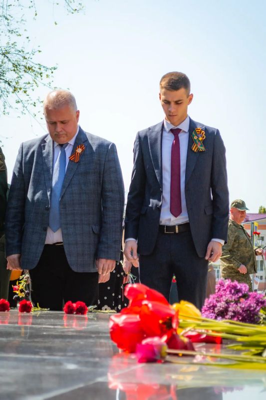 Константин Бутримов: Огонь памяти, связывающий поколения: 9 Мая в Антраците Константин Бутримов: Огонь памяти, связывающий поколения: 9 Мая в Антраците
