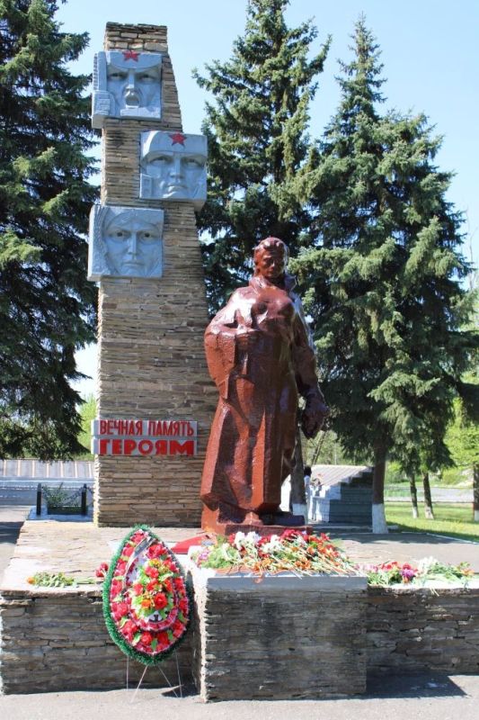 9 Мая: Память, живущая в сердцах 9 Мая: Память, живущая в сердцах