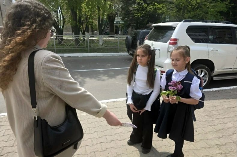 Свердловская центральная городская библиотека им. В.П. Астафьева присоединилась к всероссийской акции «Георгиевская ленточка» Свердловская центральная городская библиотека им. В.П. Астафьева присоединилась к всероссийской акции «Георгиевская ленточка»