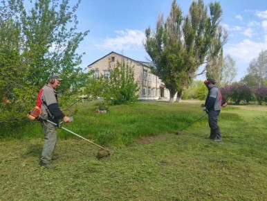 На Краснодонщине продолжаются работы по благоустройству