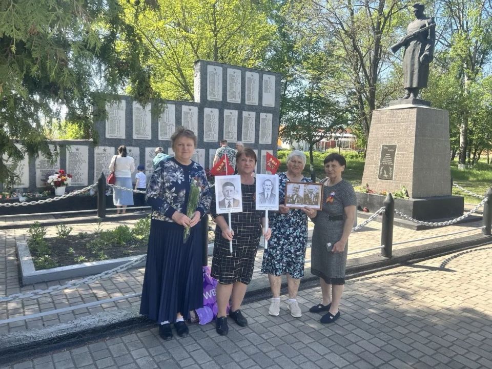 В пгт Белолуцк почтили память воинов-земляков В пгт Белолуцк почтили память воинов-земляков