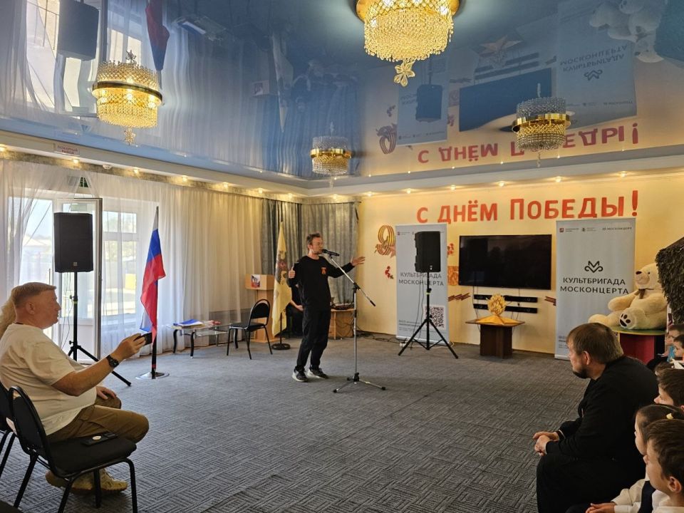 Денис Колесников: Сегодня ГБОУ ЛНР «Луганский детский дом» стал центром притяжения для тех, кто несет в мир искусство и щедрость Денис Колесников: Сегодня ГБОУ ЛНР «Луганский детский дом» стал центром притяжения для тех, кто несет в мир искусство и щедрость