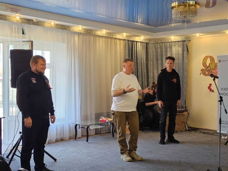 Денис Колесников: Сегодня ГБОУ ЛНР «Луганский детский дом» стал центром притяжения для тех, кто несет в мир искусство и щедрость Денис Колесников: Сегодня ГБОУ ЛНР «Луганский детский дом» стал центром притяжения для тех, кто несет в мир искусство и щедрость