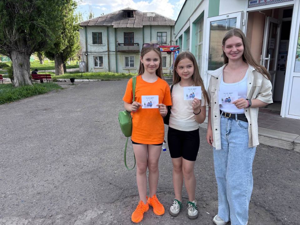 «Твоя жизнь важна». Молодежный совет города Кировск провёл социальную акцию, направленную на профилактику суицида среди подростков и молодёжи «Твоя жизнь важна». Молодежный совет города Кировск провёл социальную акцию, направленную на профилактику суицида среди подростков и молодёжи