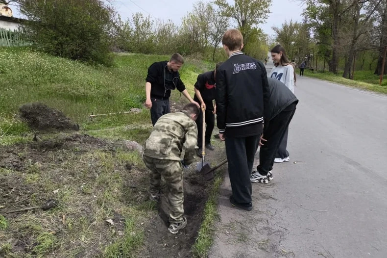 Жители пгт Бирюково приняли участие во Всероссийской акции «Вода России» Жители пгт Бирюково приняли участие во Всероссийской акции «Вода России»