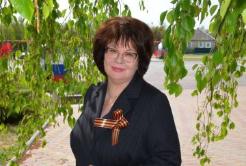 Марина Филиппова: Дорогие земляки!. Примите самые искренние и сердечные поздравления с Днем Луганской Народной Республики! История становления нашей Республики отмечена непростыми, нередко трагическими событиями