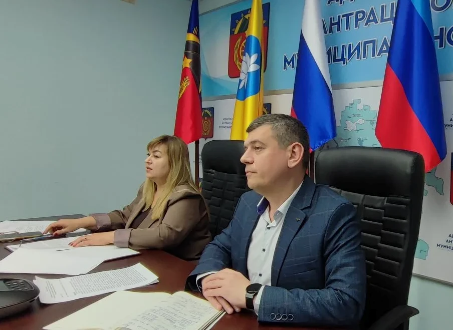 В Антрацитовском муниципальном округе состоялись публичные слушания В Антрацитовском муниципальном округе состоялись публичные слушания