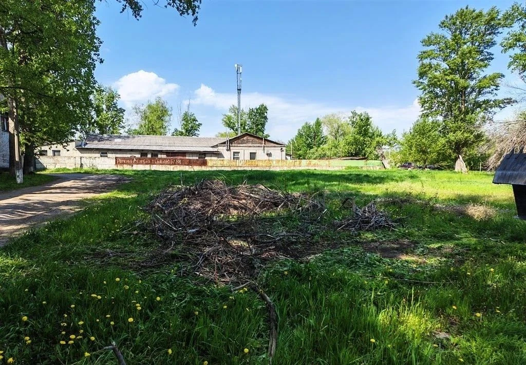 В Луганске продолжаются мероприятия по благоустройству В Луганске продолжаются мероприятия по благоустройству