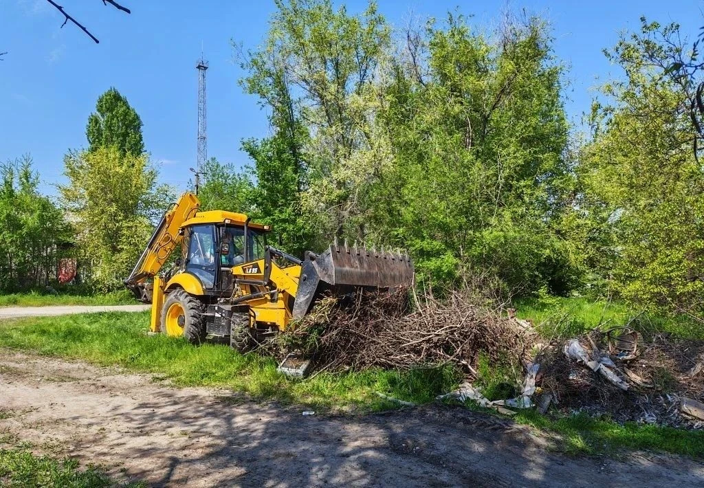 В Луганске продолжаются мероприятия по благоустройству В Луганске продолжаются мероприятия по благоустройству